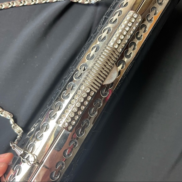 Vintage tube purse - very cool croc embossed with metal hardware - Picture 9 of 11